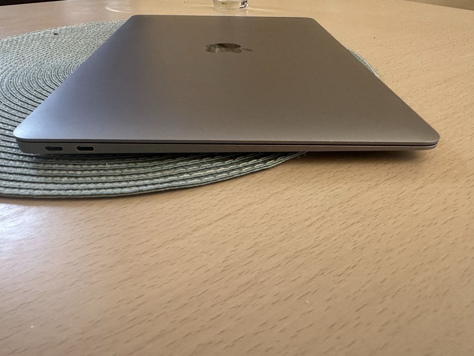 MacBook Air 2019 13”