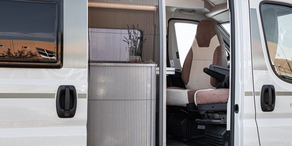 E-VAN 5 TREND Elnagh, nou, an 2025-2026