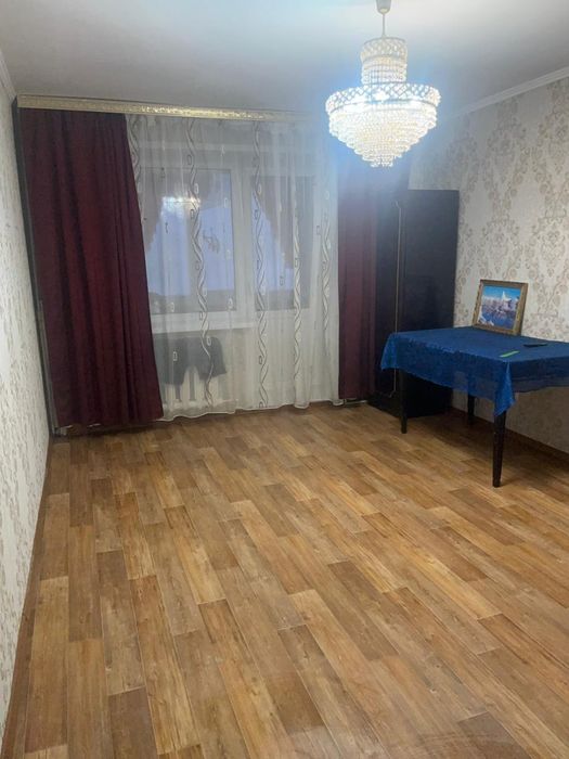 3 комн Центр,8 школа