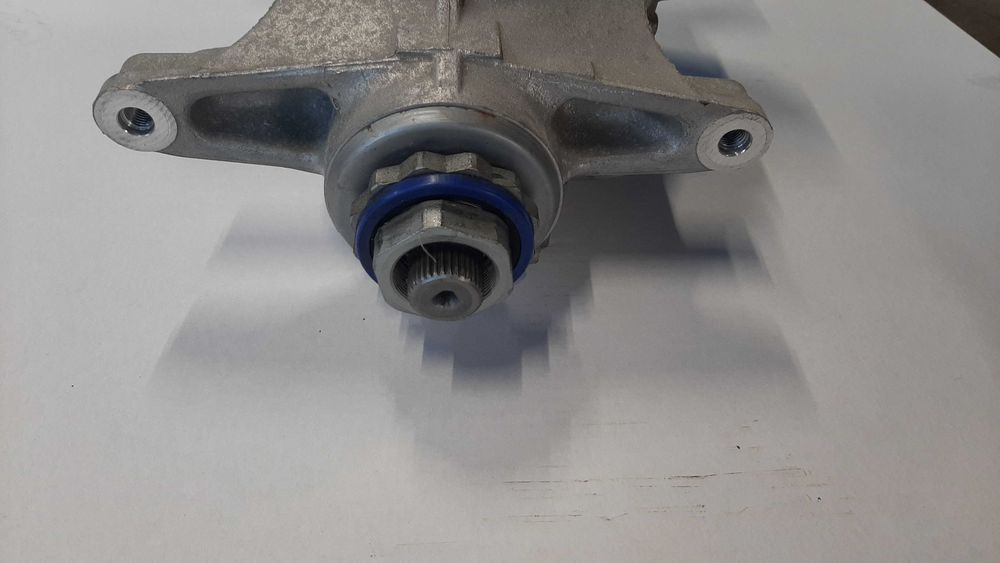 Grup spate BMW seria 7 G12 740I cod 8638073