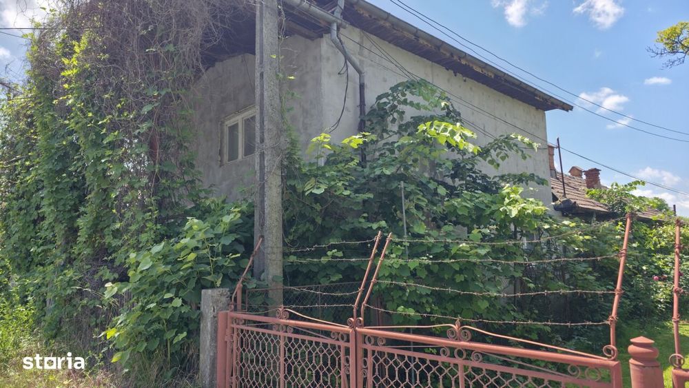 PROPRIETAR-Casa de vanzare (vila), Pucioasa ( Dambovita )