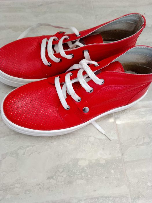 Кецки червени запазени