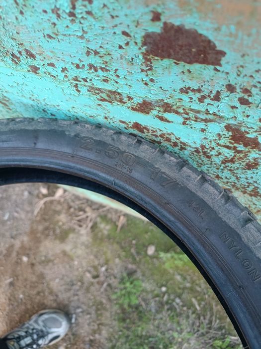 Мотошина бу 2.50х17