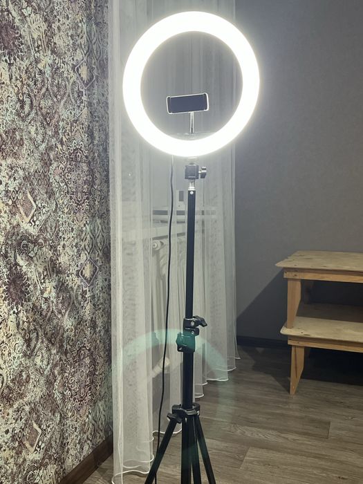 кольцевая лампа напольная