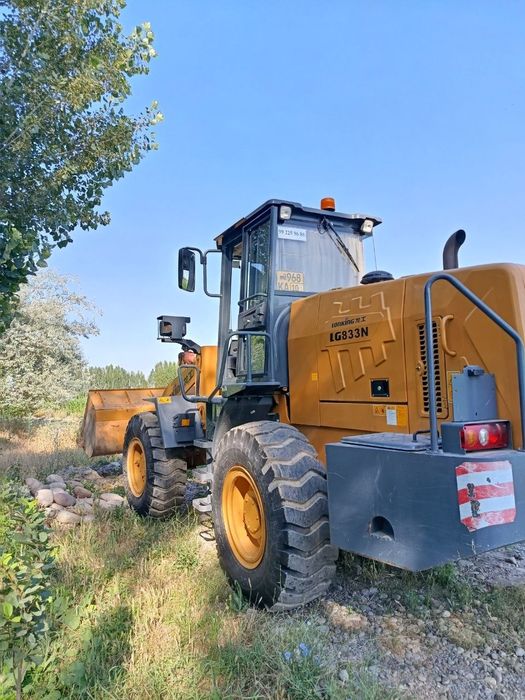 Pogruzchik sotiladi Lonking LG833N