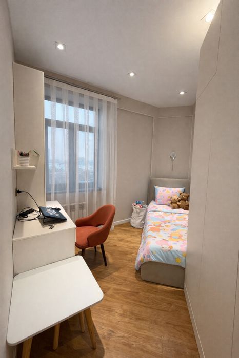 продаю свою 4-х комнатную квартиру