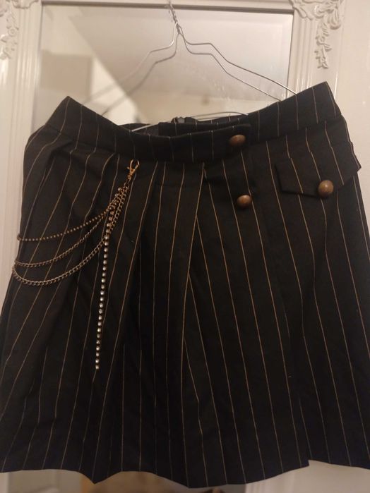 Avin поли от вълна и букле