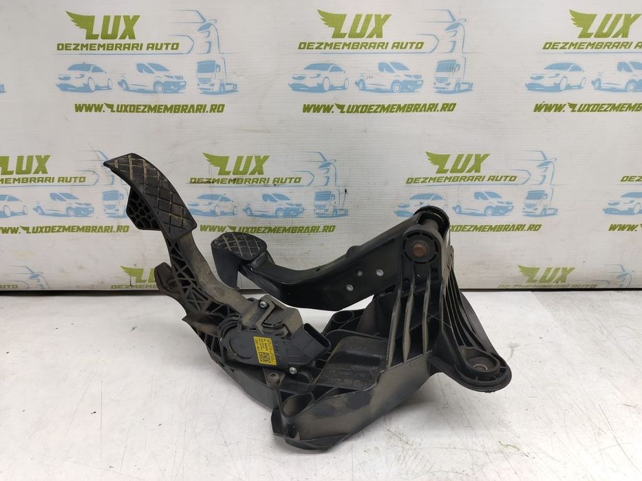 Pod pedalier 6c1721058d Skoda Rapid 3 [2012 - 2017]