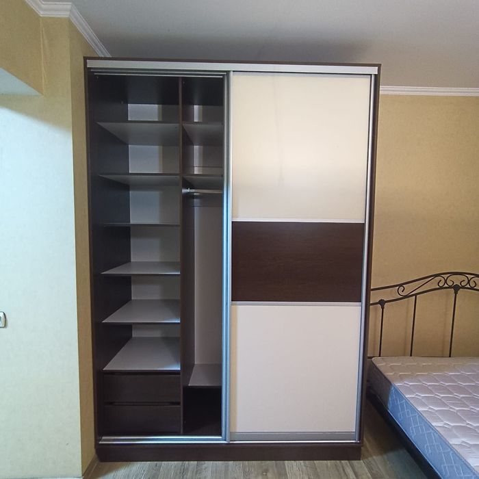 Шкаф купе в отличном состоянии!