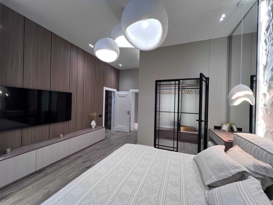 Продаётся  просторная квартира премиум-класса в центре Ташкента. ГАБУС