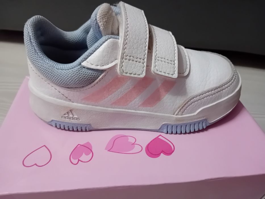 Оригинални детски маратонки Adidas