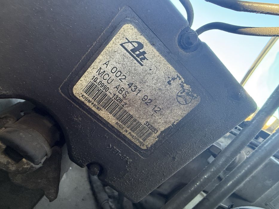 2 бр Mercedes-Benz C 250  2.5 150ph 1996g