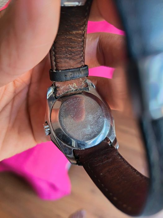 Tissot original soat sotiladi