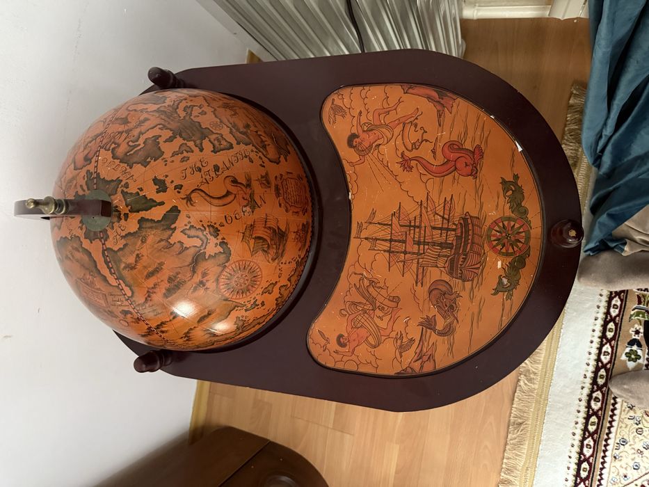 Глобус бар деревянный