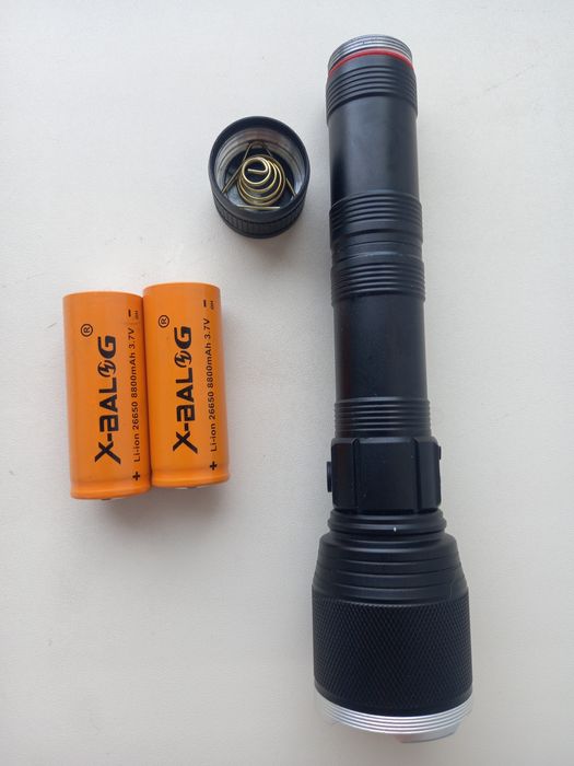 Продам мощный фонарь