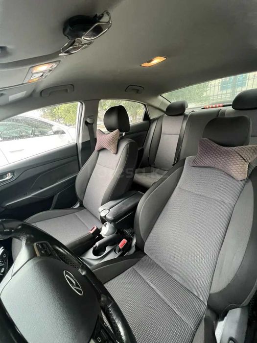 hyundai accent 2019