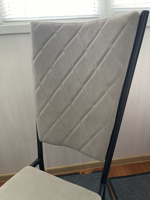 Продам кухонные стулья