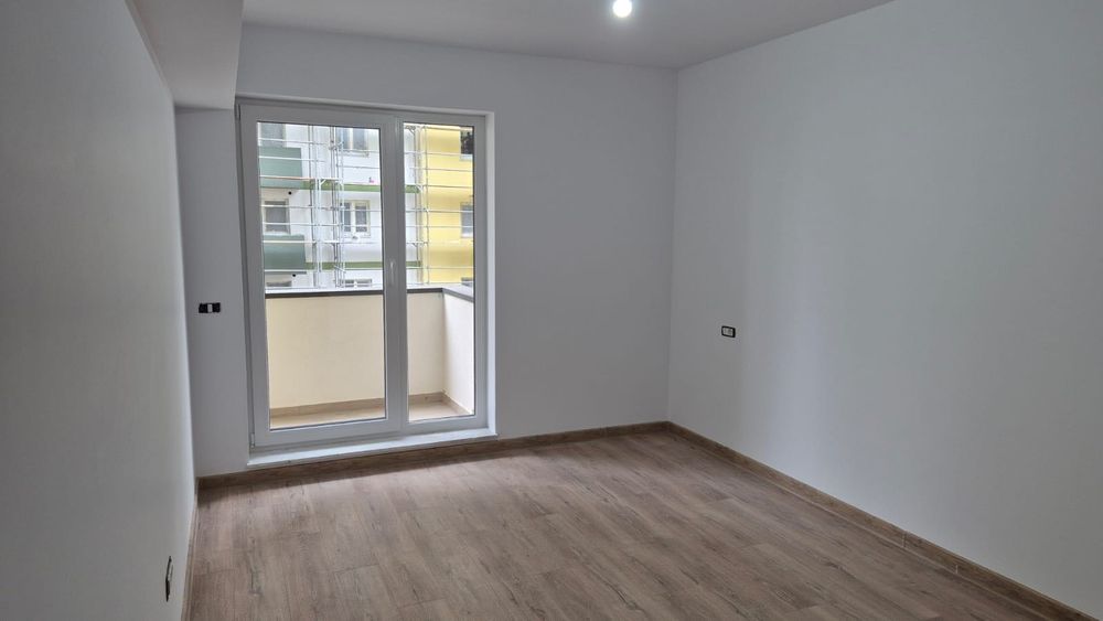 Apartament 2 camere nou in Tractorul