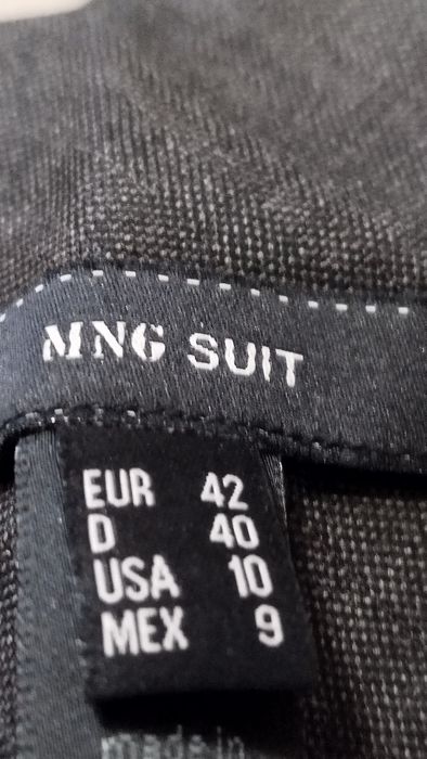 Елегантна пола Mango с висока талия