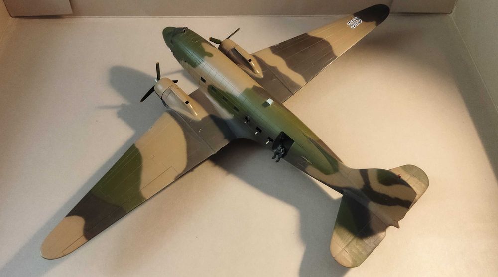 сборная модель самолёта P-40 Tomahawk 1/72 NOVO наглядное пособие