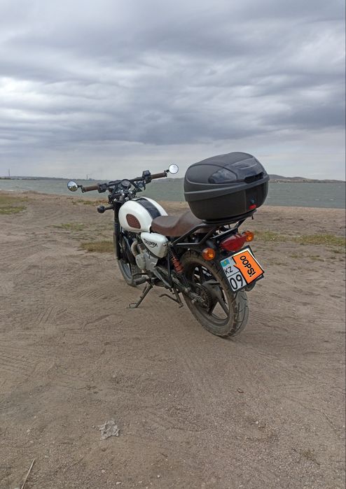 Мотоцикл Bajaj Boxer 150