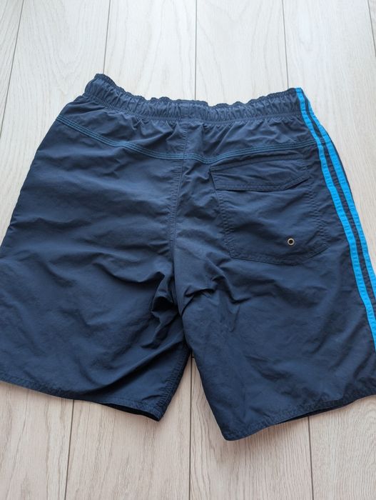 Pantaloni scurti Originali Adidas marimea S 164 cm