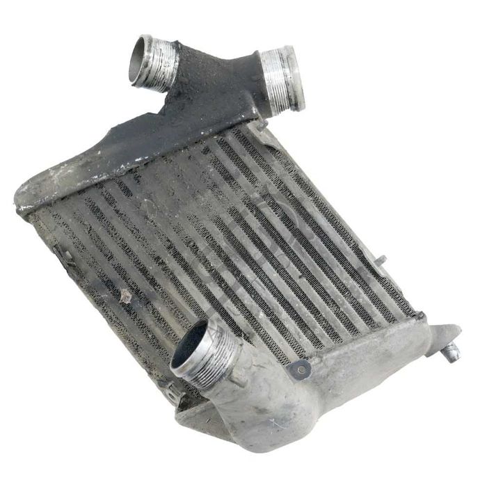 Ляв интеркулер AUDI A8 (D3) 2003-2010 ID:152659