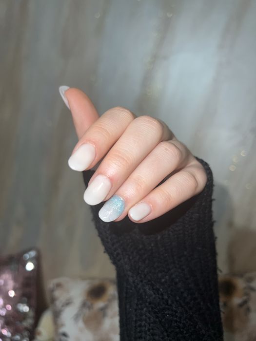 Manichiura -constructie gel, oja semipermanenta