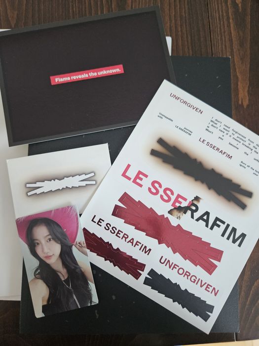 Kpop album - Unforgiven ( Le Sserafim)