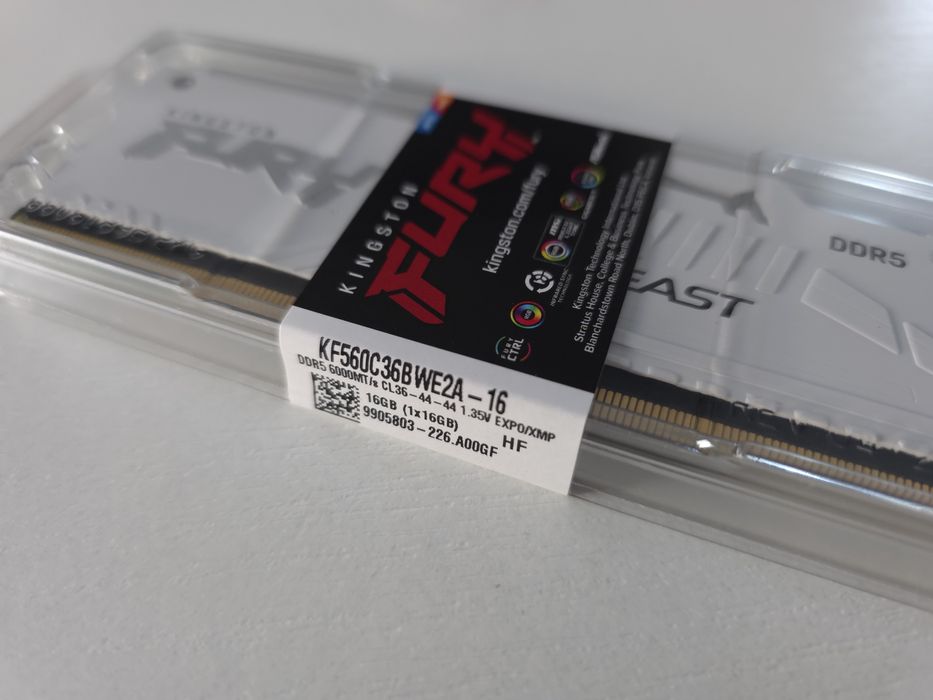 RAM Kingston DDR5 32 GB 6000MTS CL36 White argb