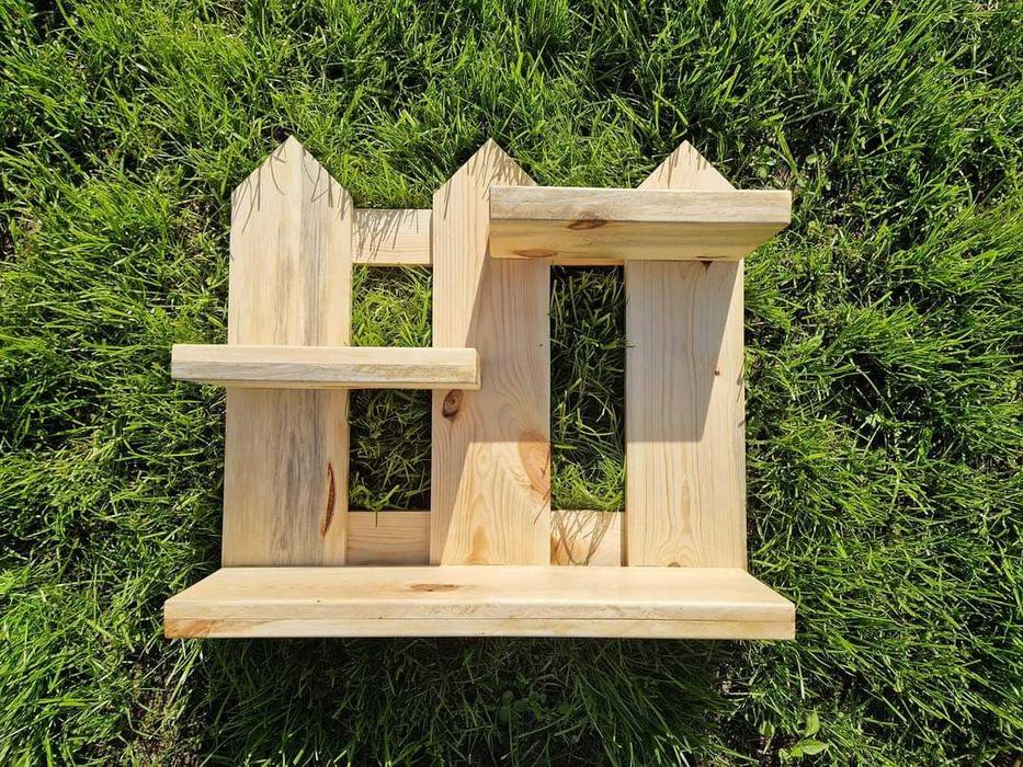 Етажерка от дърво