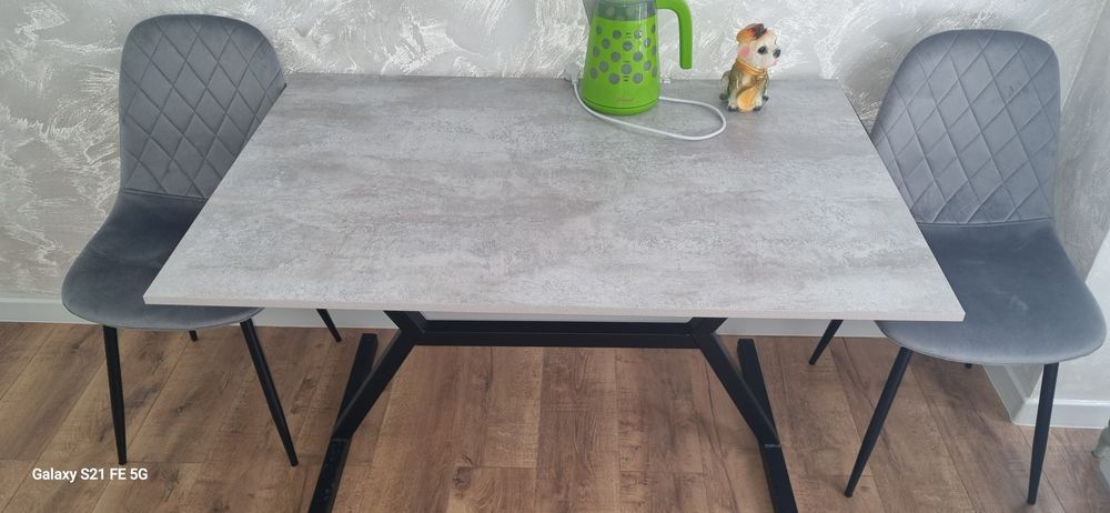 Стол кухонный дерево