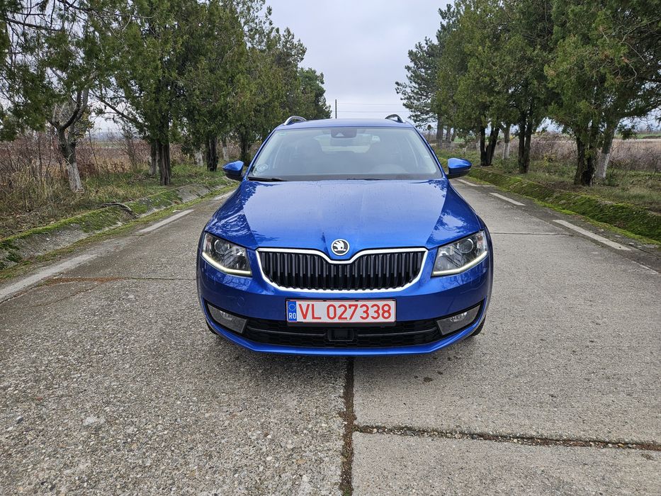 Škoda Octavia 3 ~ 2015, 2.0d/DSG/biXenon/Distronic/Keyless/NaviLed