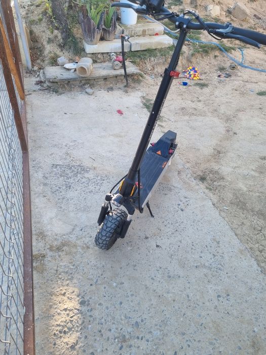 Trotineta electrica kukirin m4 max