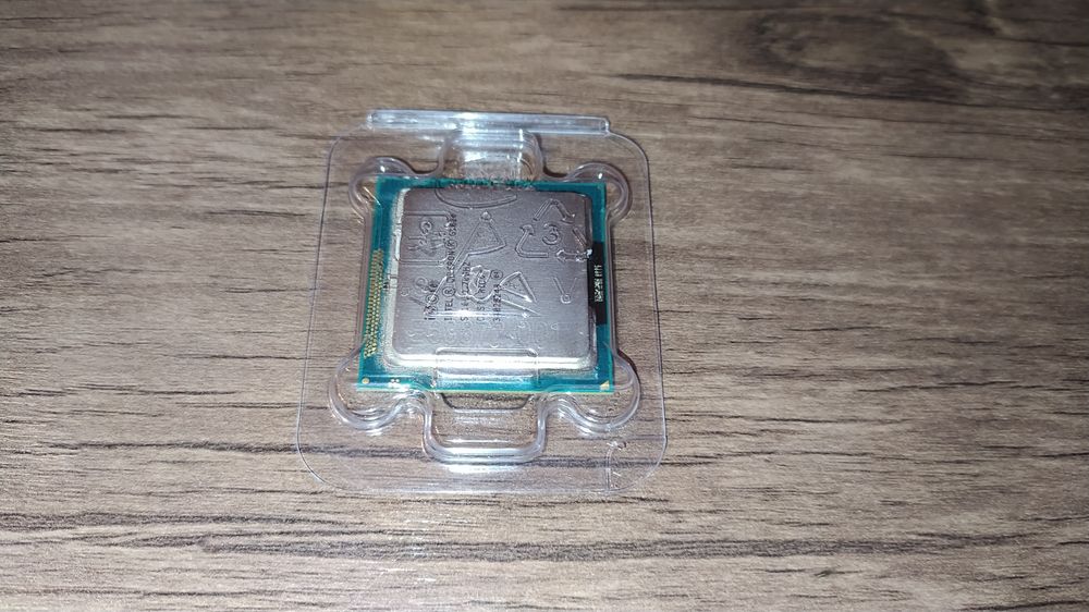 Продам Celeron G1620