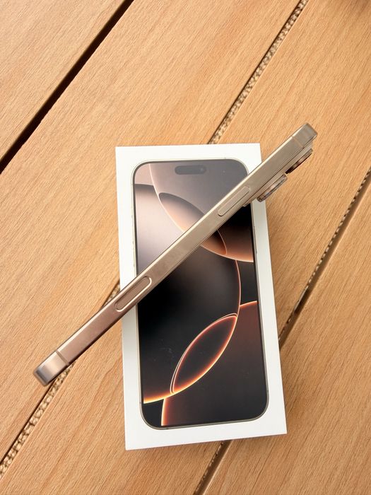 iPhone 16 Pro Max 256GB Desert Titanium