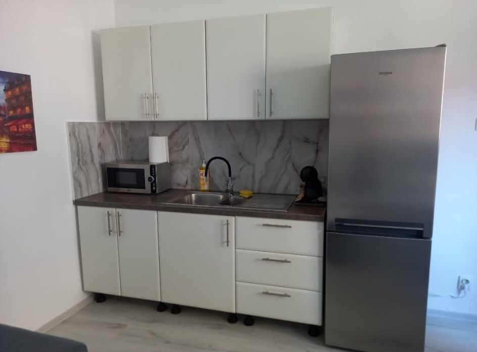Inchiriez apartament 2 camere, ultracentral.