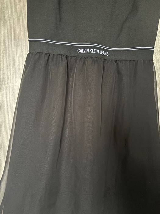 Рокля с изрязан гръб - Calvin Klein