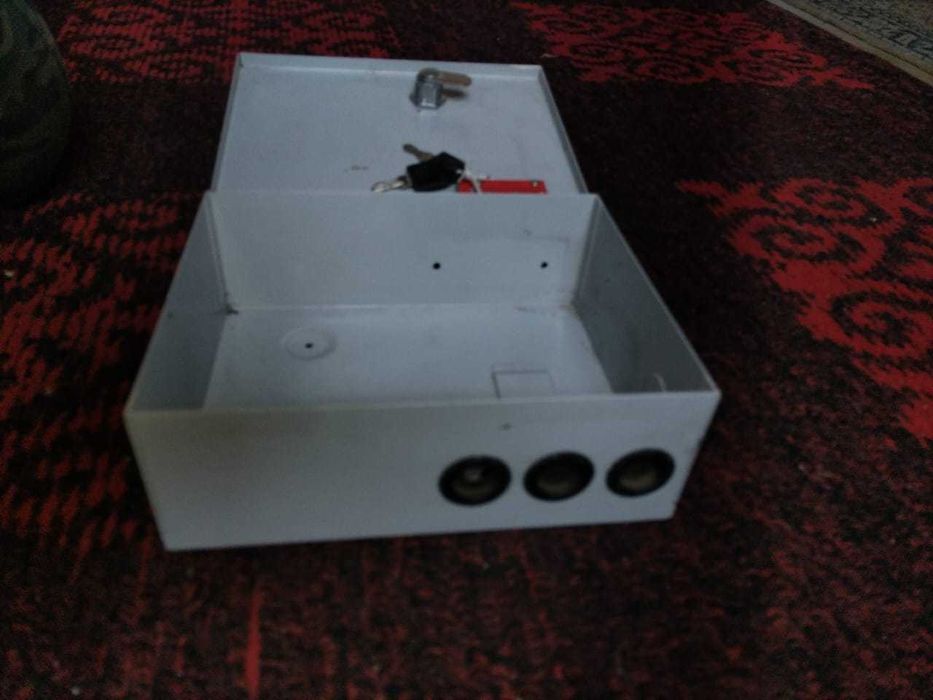 Щиток, ящик для электроники