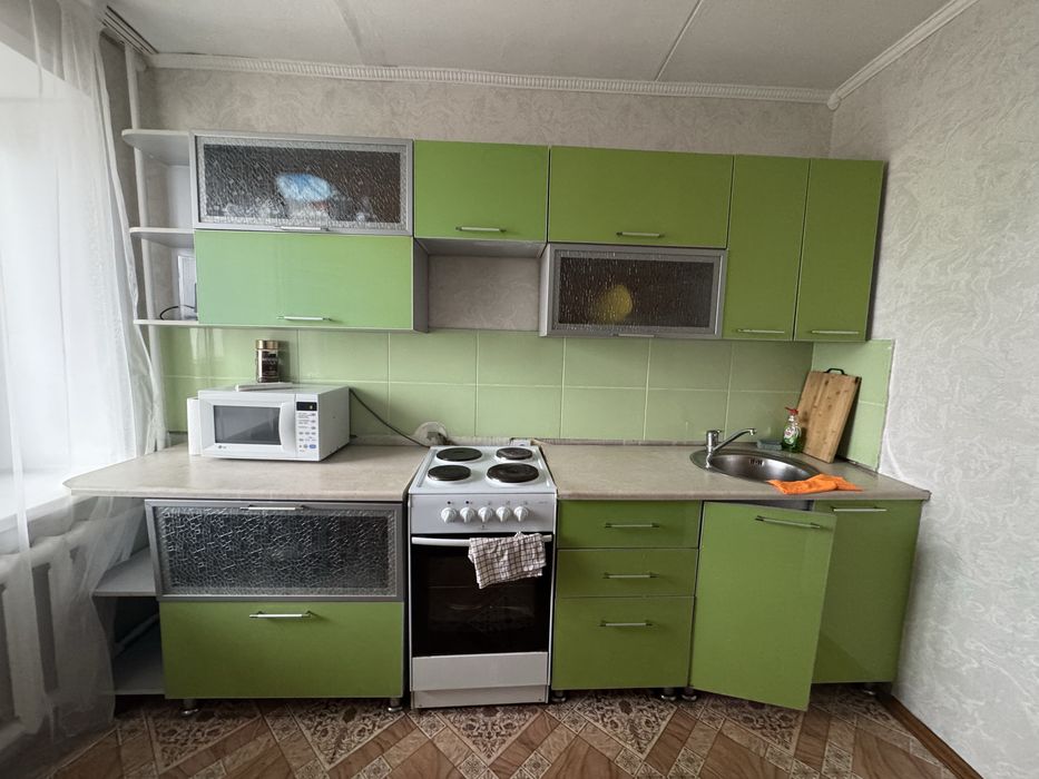 Продам кухонный гарнитур 12000