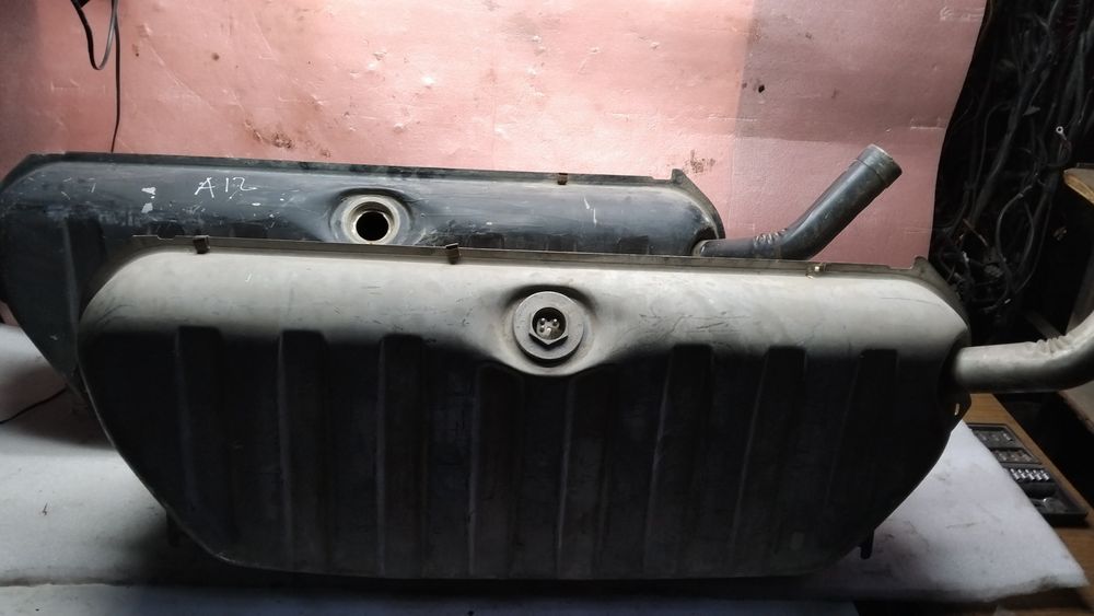 Бак топливный...