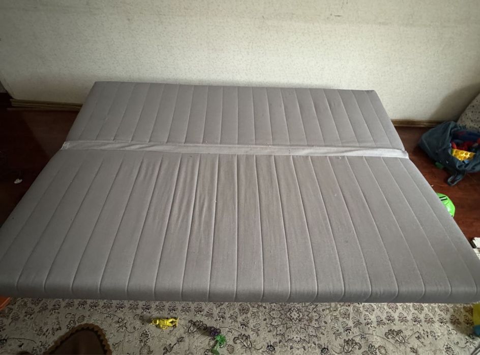 Диваны + в подарок трюмо туалетный столик