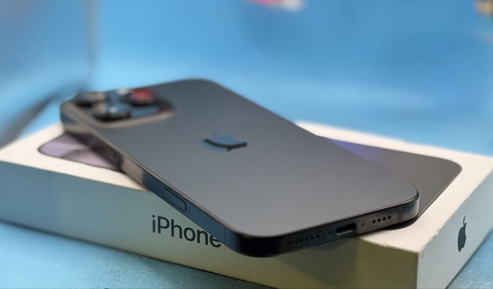 ГАРАНЦИОНЕН!!! Apple iPhone 16 Pro Max, 256GB, 5G, Black Titanium