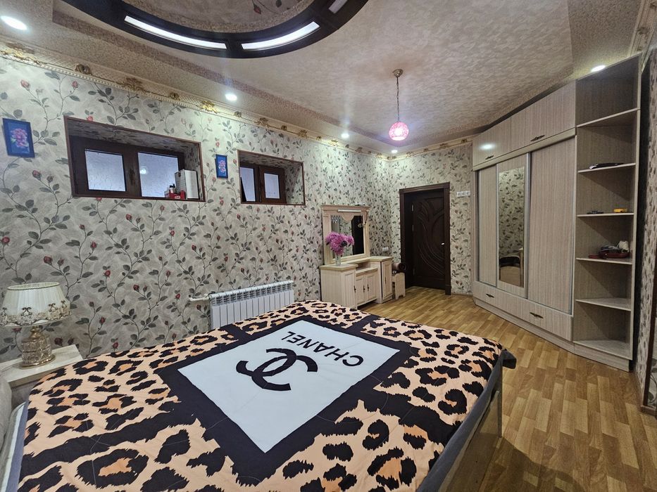 Andijon shaxarda Navoiy prospektda dom 94/17