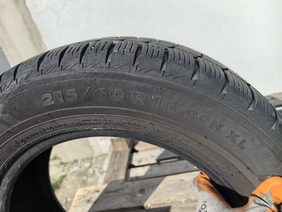 215/60/16 Нокиан ДОТ 2010 г - Само 1 брой гума