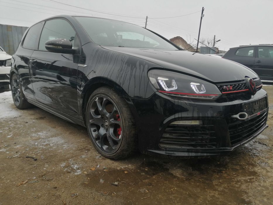 VW Golf VI GTI 210к.с. На части