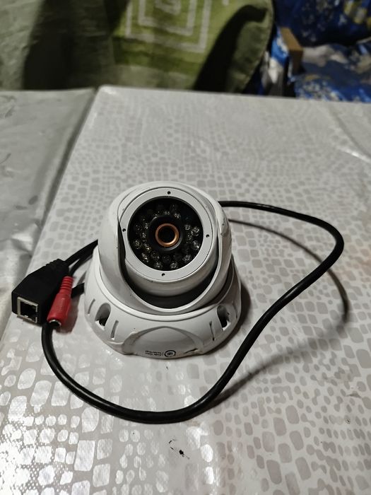 Купольная IP-камера DS-1253M(B)