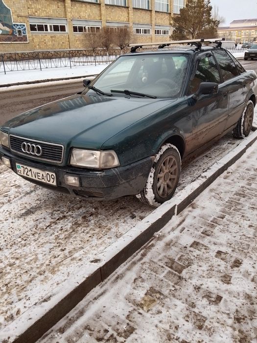 Продается автомобиль  Ауди б4