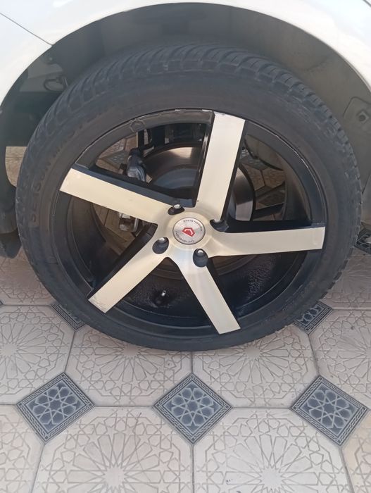 Продам Диски с Шынами R17