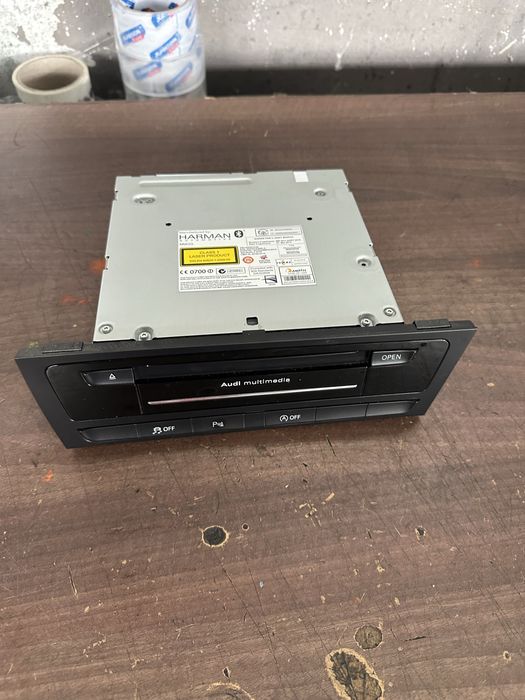 Unitate multimedia mmi radio navigatie audi a4 b8 a5 q5 8R2035666B